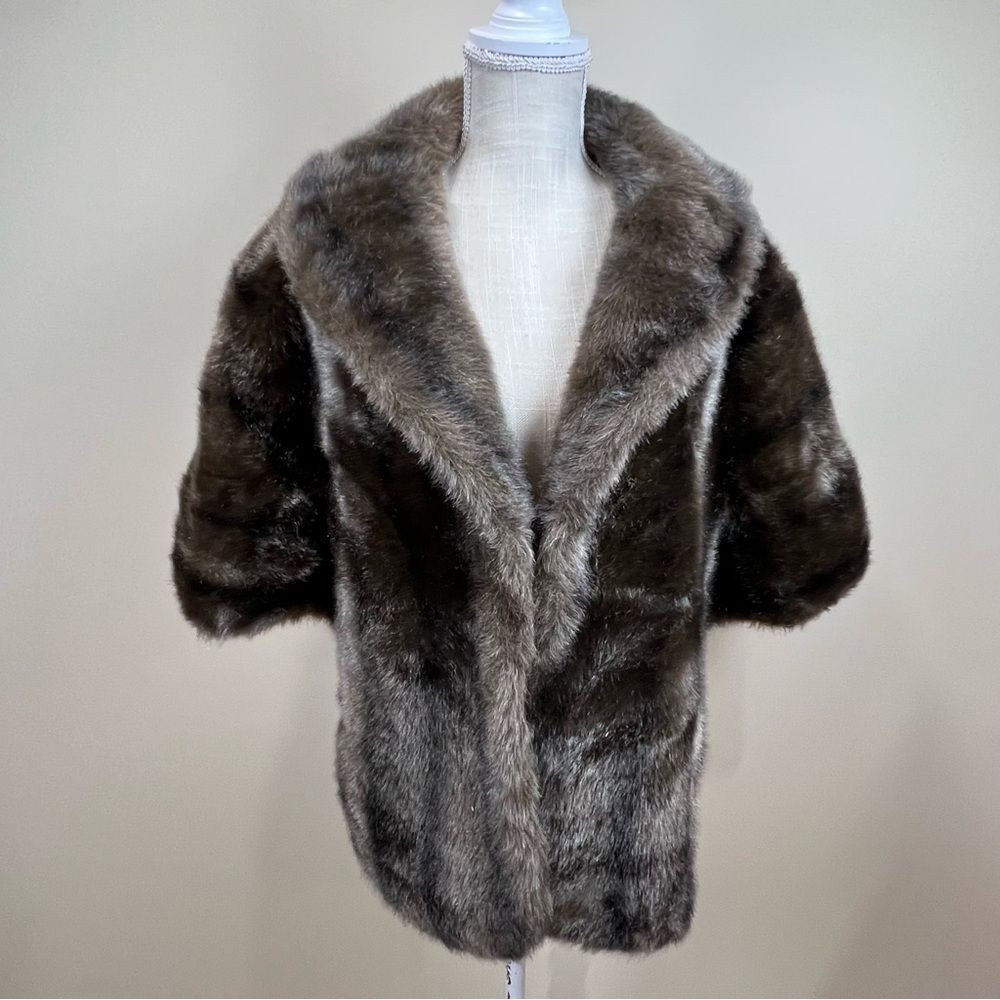 VTG Glenoit Deep Pile Fabric Faux Fur Wrap Cape Large